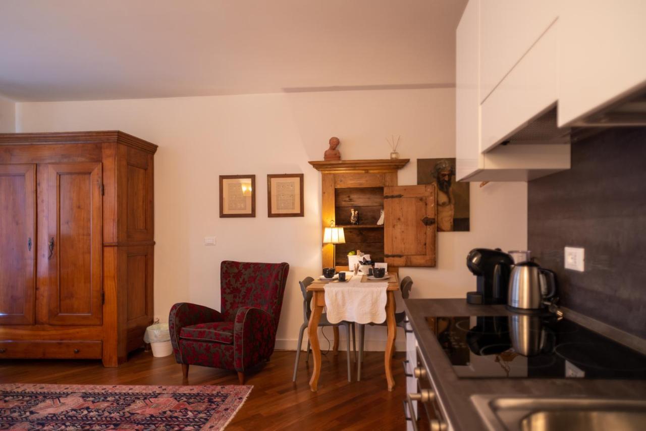 טרנטו S. Trinita 18, Suites & Rooms מראה חיצוני תמונה